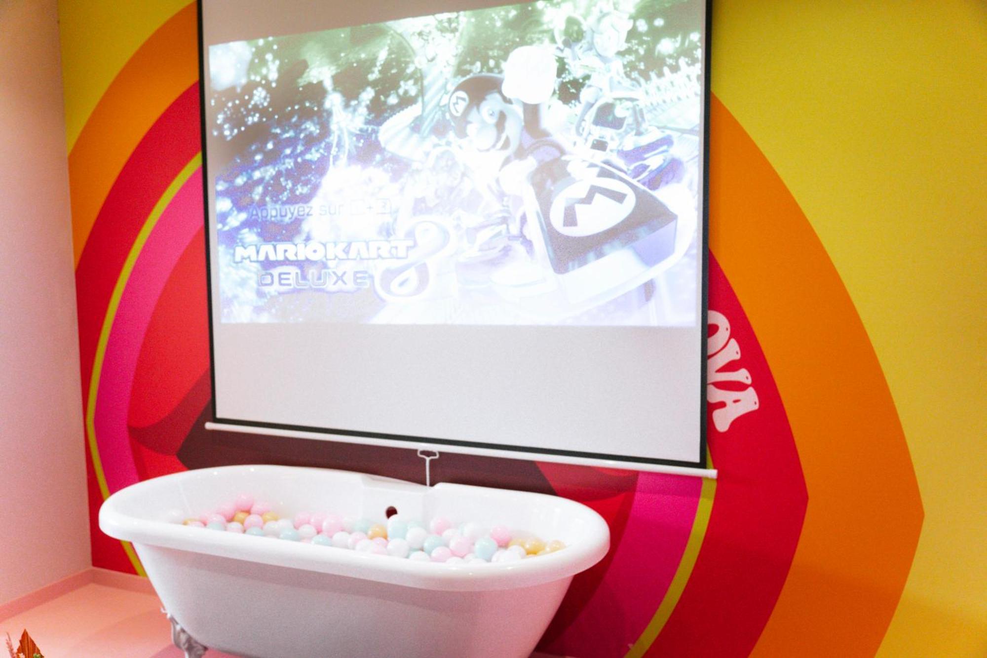 Capsule Girl Power Spa - Balneo - Sauna - Karaoke - Billard - 2 Chambres Charleroi Esterno foto